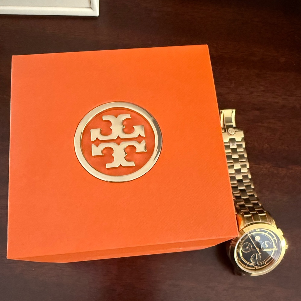 Tory Burch Gold Watch - Picture 5 of 9